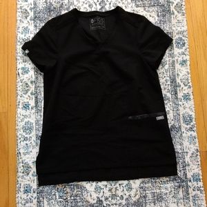 Black figs scrub top xxs